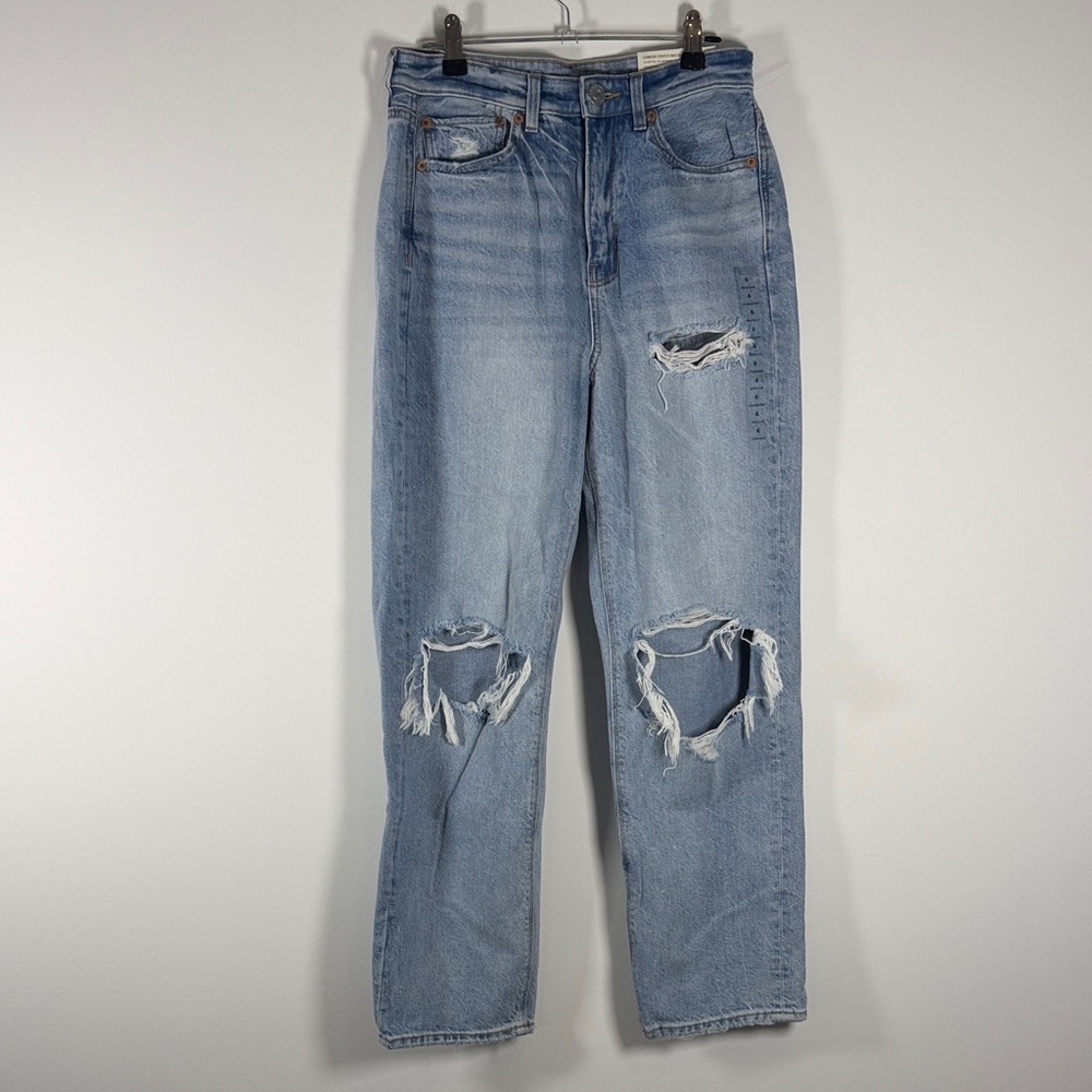 NWT American Eagle Distressed Light Blue Jeans 90s Boyfriend Highest Rise